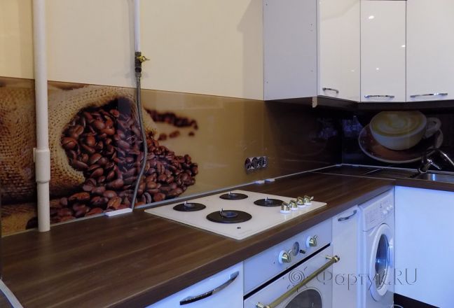 Фартук для кухни фото: кофе в мешки и чашка горячего кофе, заказ #УТ-420, Белая кухня. Изображение 83588