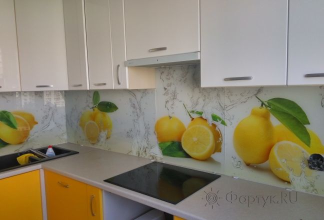 Скинали для кухни фото: лимон и всплески воды, заказ #РРУТ-056, Желтая кухня. Изображение 198498