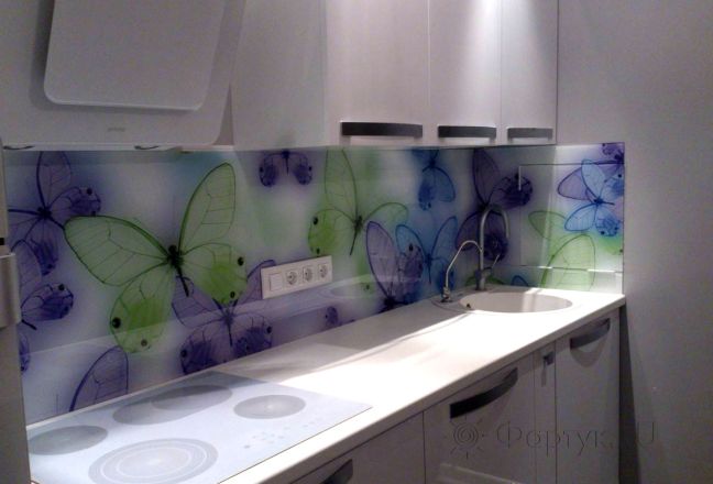 Фартук для кухни фото: разноцветные бабочки , заказ #НК120629-1, Белая кухня. Изображение 110440