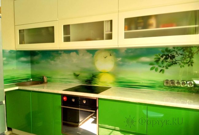 Скинали для кухни фото: солнце у воды, заказ #ИНУТ-1541, Зеленая кухня.