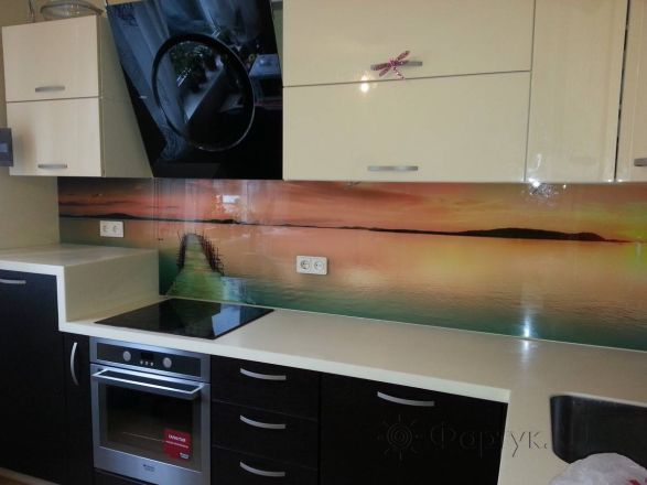 Фартук с фотопечатью фото: вид на закат с моста., заказ #SK-0126-1, Коричневая кухня.