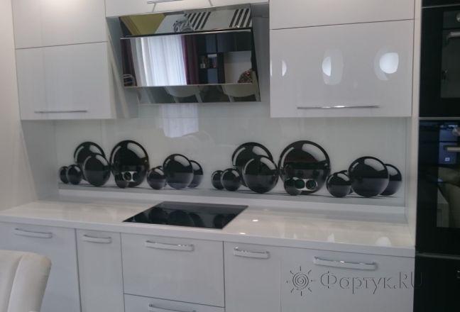 Фартук для кухни фото: 3d шары, заказ #КРУТ-137, Белая кухня. Изображение 110412