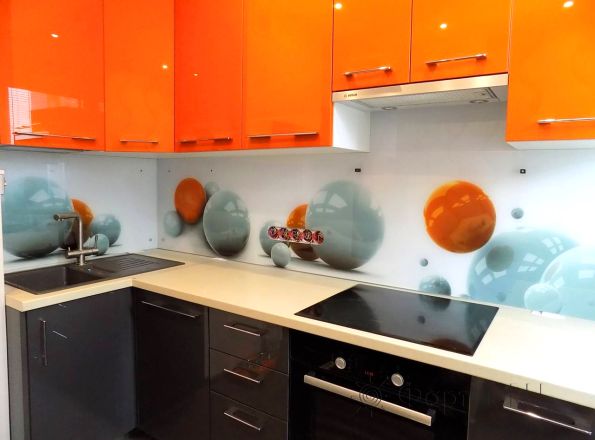 Фартук стекло фото: 3d шары, заказ #УТ-410, Оранжевая кухня.
