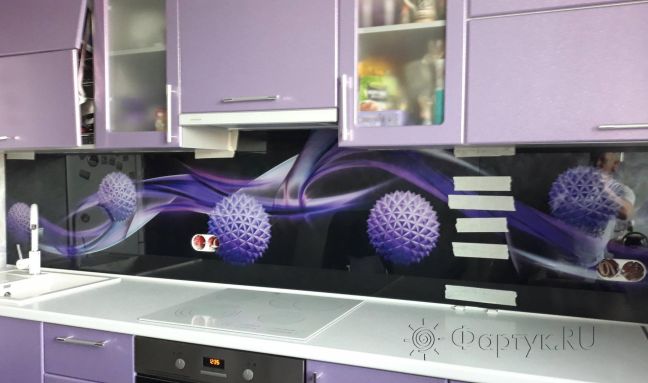Фартук фото: 3d шары , заказ #ИНУТ-2532, Фиолетовая кухня.