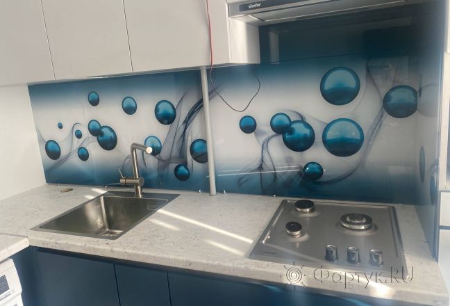 Стеклянная фото панель: абстрактные волны и фиолетовые пузыри, заказ #КРУТ-3509, Синяя кухня. Изображение 247400