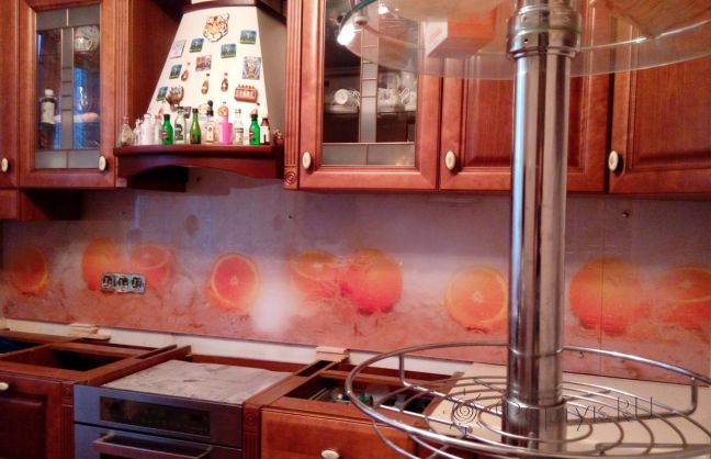 Фартук с фотопечатью фото: апельсины в воде, заказ #УТ-860, Коричневая кухня.