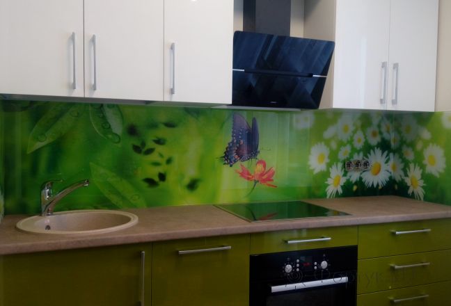 Скинали для кухни фото: бабочка на ромашках, заказ #ИНУТ-938, Зеленая кухня. Изображение 185990