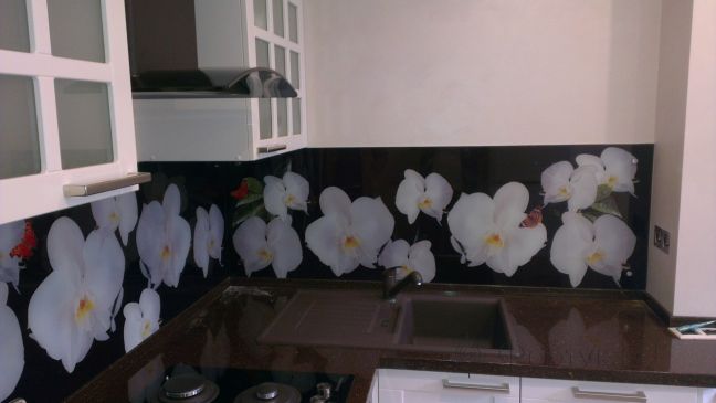 Фартук для кухни фото: белые орхидеи, заказ #УТ-948, Белая кухня.