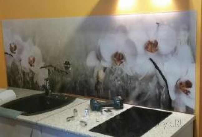Фартук для кухни фото: белые орхидеи, заказ #ИНУТ-805, Белая кухня. Изображение 204382