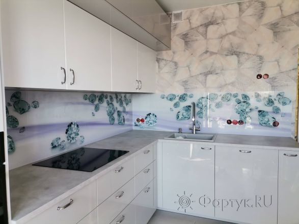 Фартук для кухни фото: бриллианты на белом фоне с фиолетовыми волнами , заказ #ИНУТ-10484, Белая кухня.