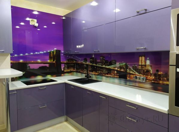 Фартук фото: бруклин в фиолетовом цвете, заказ #ИНУТ-5225, Фиолетовая кухня.