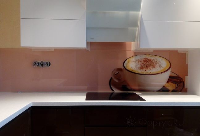 Фартук с фотопечатью фото: чашка горячего кофе и кофейные зерна, заказ #ИНУТ-290, Коричневая кухня. Изображение 83562