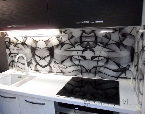 Фартук для кухни фото: черно-белая абстракция , заказ #S-780, Белая кухня.