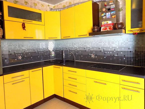 Скинали для кухни фото: черно-белые квадраты, заказ #УТ-612, Желтая кухня.