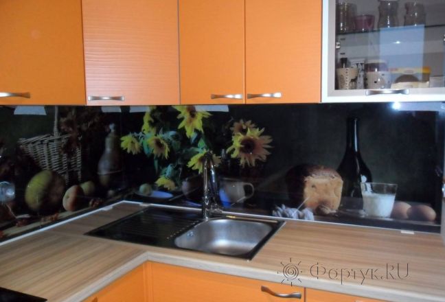 Фартук стекло фото: деревенский стол, заказ #УТ-278, Оранжевая кухня. Изображение 87890