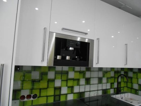 Фартук для кухни фото: дизайн с разноцветными кубиками. , заказ #SK-1114, Белая кухня.