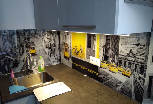 Стеновая панель фото: дороги с желтым транспортом, заказ #ИНУТ-806, Серая кухня.
