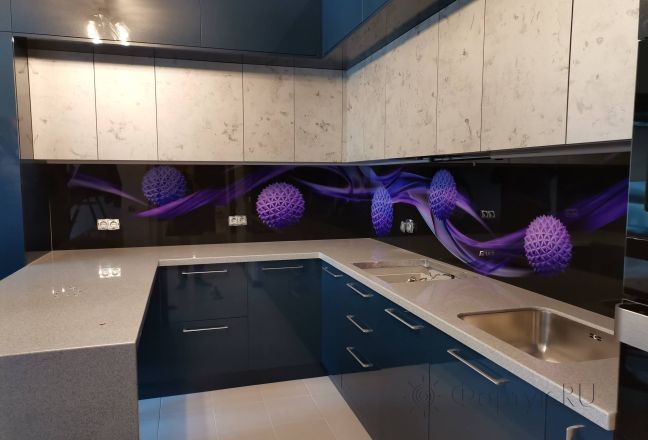 Стеклянная фото панель: фиолетовые шары на абстрактных волнах, заказ #ИНУТ-9138, Синяя кухня.