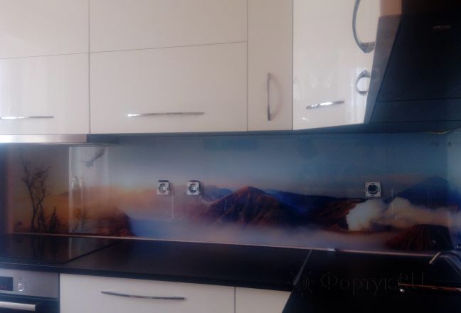 Фартук для кухни фото: гейзеры и чистое небо, заказ #ИНУТ-1151, Белая кухня. Изображение 186828