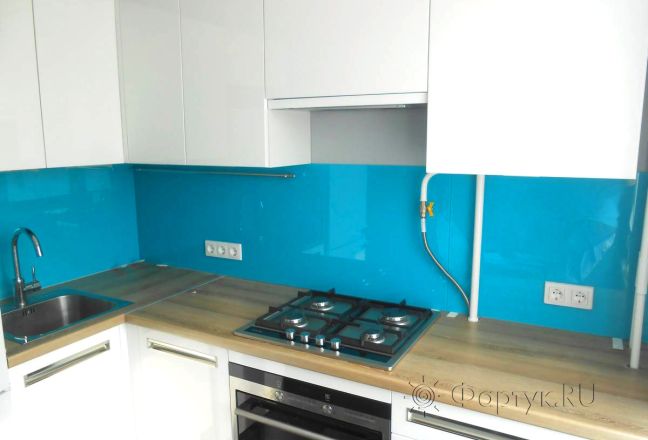 Фартук для кухни фото: голубой однотонный цвет, заказ #S-339, Белая кухня. Изображение 5015