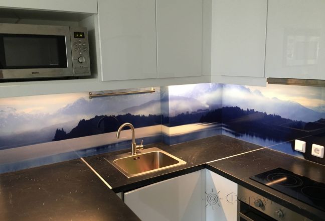Фартук для кухни фото: горный пейзаж, заказ #КРУТ-2387, Белая кухня. Изображение 201846081846