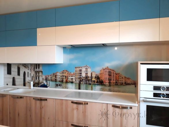 Стеклянная фото панель: городской канал, заказ #ИНУТ-1398, Синяя кухня.