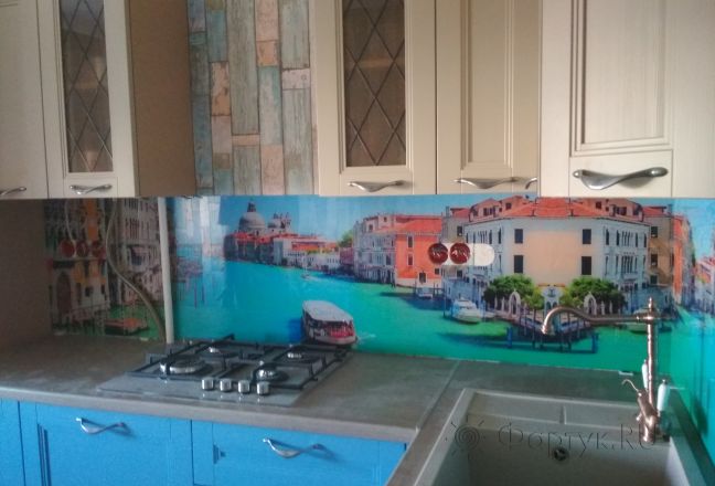 Стеклянная фото панель: городской канал, заказ #ИНУТ-2097, Синяя кухня. Изображение 110852