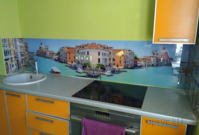 Фартук стекло фото: городской канал, заказ #ИНУТ-4339, Оранжевая кухня. Изображение 110852