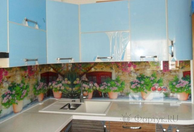 Фартук с фотопечатью фото: горшочки с цветами у окна., заказ #SN-189, Коричневая кухня.