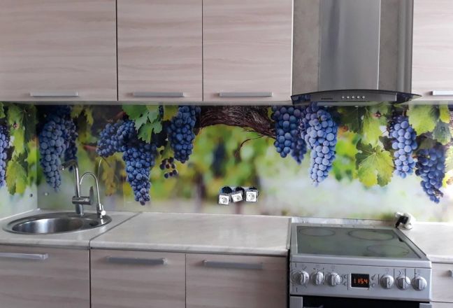 Фартук с фотопечатью фото: грозди винограда, заказ #ИНУТ-2336, Коричневая кухня. Изображение 185610