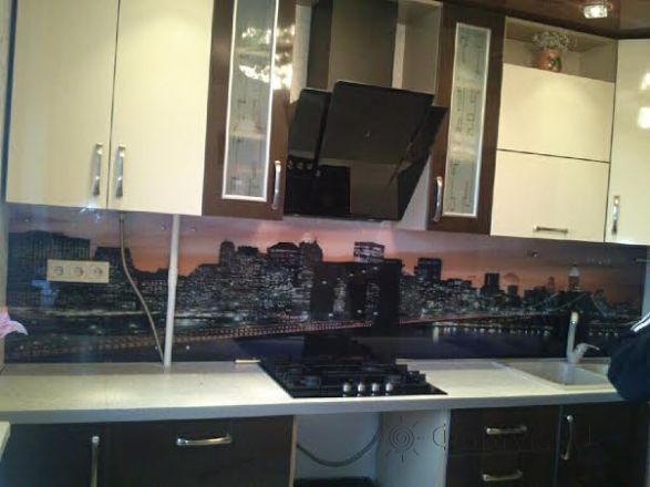 Фартук с фотопечатью фото: изображение ночного бруклинского моста , заказ #SK-926, Коричневая кухня.