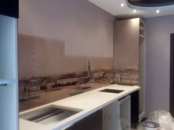 Фартук для кухни фото: изображение старого города., заказ #SK-520, Белая кухня.