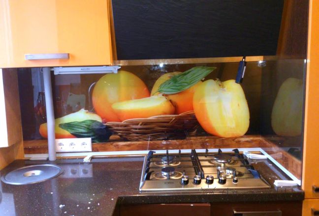Фартук стекло фото: хурма в плетенной корзинке., заказ #SK-404, Оранжевая кухня.