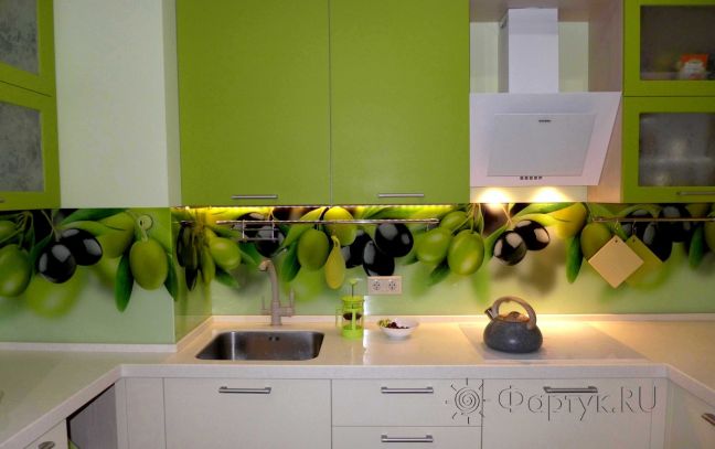 Скинали для кухни фото: коллаж из оливок, заказ #ИНУТ-130, Зеленая кухня.