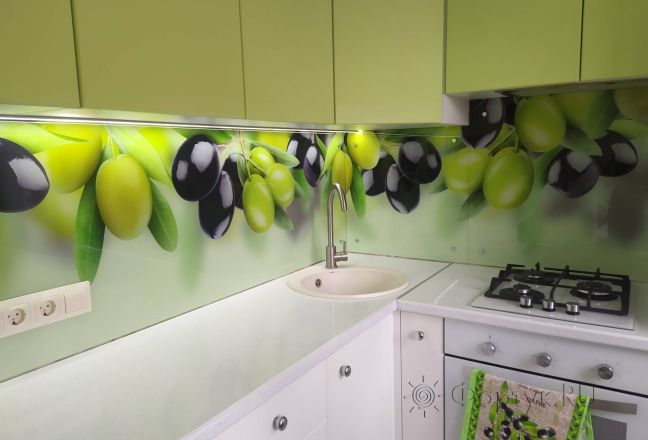 Скинали для кухни фото: коллаж из оливок, заказ #ИНУТ-12438, Зеленая кухня.