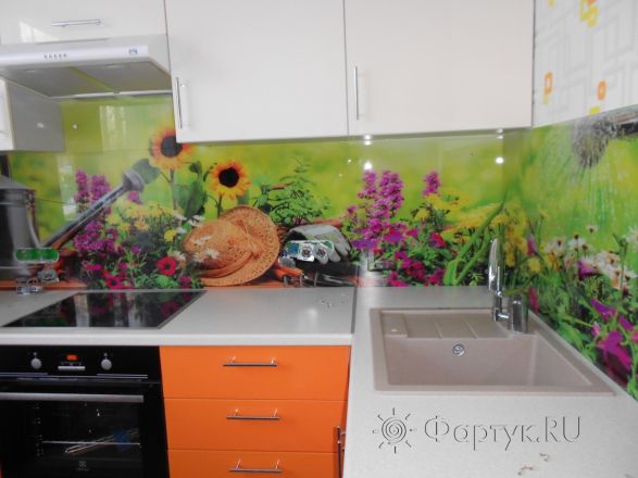 Фартук стекло фото: коллаж садоводов, заказ #УТ-1664, Оранжевая кухня.