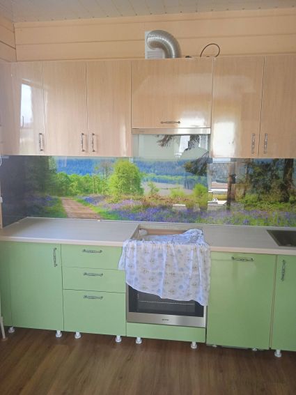 Скинали для кухни фото: колокольчики в лесу, заказ #ИНУТ-9882, Зеленая кухня.