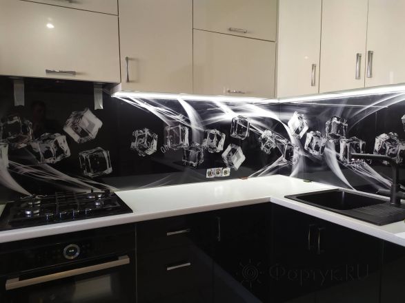 Скинали фото: кубики льда на черном фоне, заказ #ИНУТ-6340, Черная кухня.