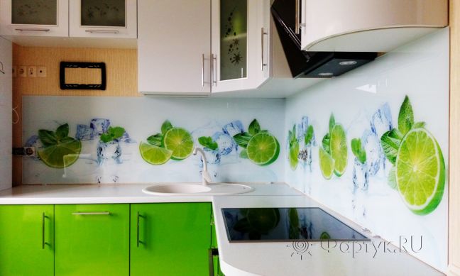Скинали для кухни фото: лаймы и кусочки льда
, заказ #ГМУТ-254, Зеленая кухня.
