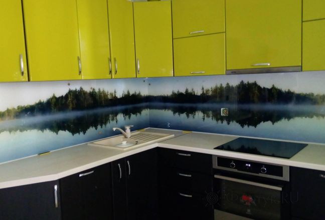 Скинали для кухни фото: лес у воды, заказ #ИНУТ-3306, Зеленая кухня. Изображение 111788