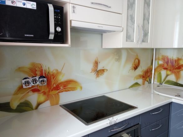 Стеклянная фото панель: лилии, заказ #ГМУТ-333, Синяя кухня.