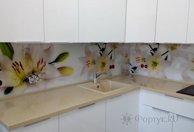 Фартук для кухни фото: лилии, заказ #ИНУТ-3369, Белая кухня. Изображение 183644