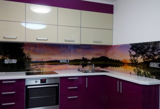 Фартук фото: лиловое небо над водой, заказ #ИНУТ-125, Фиолетовая кухня. Изображение 82202