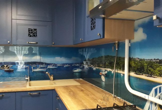 Стеклянная фото панель: морская синева, заказ #ИНУТ-1707, Синяя кухня. Изображение 183118