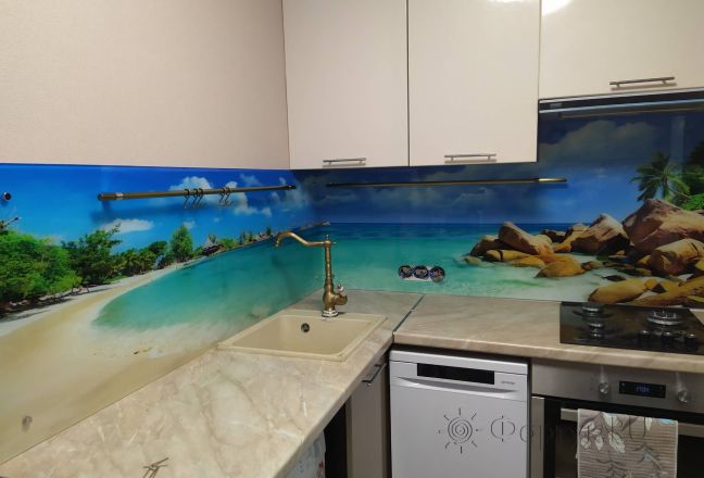 Фартук с фотопечатью фото: морской пейзаж- камни,пальмы и песок, заказ #ИНУТ-9385, Коричневая кухня. Изображение 183668