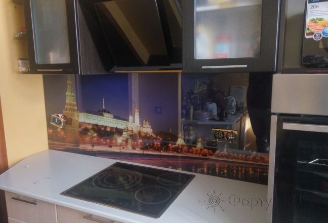 Стеновая панель фото: московская набережная, заказ #РРУТ-063, Серая кухня. Изображение 80306