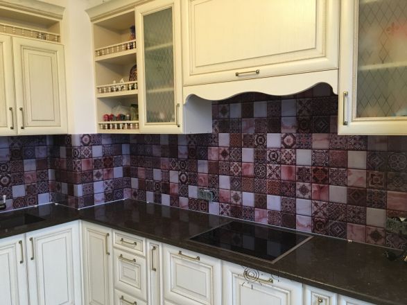 Фартук для кухни фото: мозаика коричневая, заказ #КРУТ-389, Белая кухня.