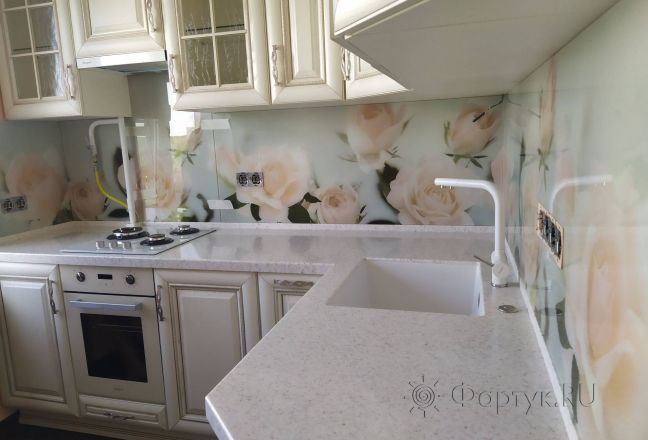 Скинали для кухни фото: нежно-розовые розы на белом фоне, заказ #ИНУТ-13377, Желтая кухня. Изображение 198392