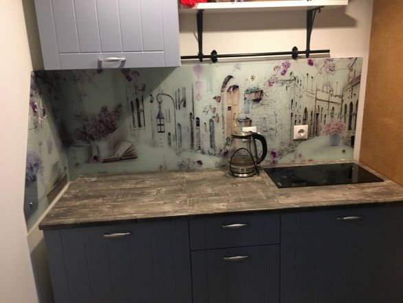 Стеновая панель фото: нежный цветочный коллаж, заказ #КРУТ-2374, Серая кухня.