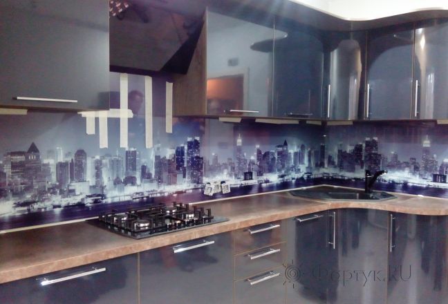 Стеклянная фото панель: ночной город, заказ #ИНУТ-350, Синяя кухня. Изображение 195456